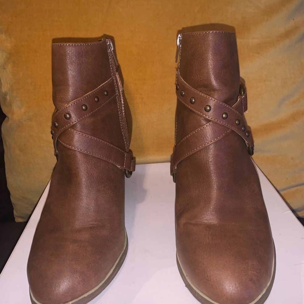 Ecote Booties - Picture 2 of 4